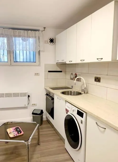 Apartment Central Studio Flat Bucharest